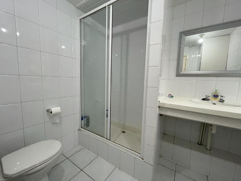 Additional image 4 of Warwards Lane, Selly Oak, Birmingham, West Midlands, B29