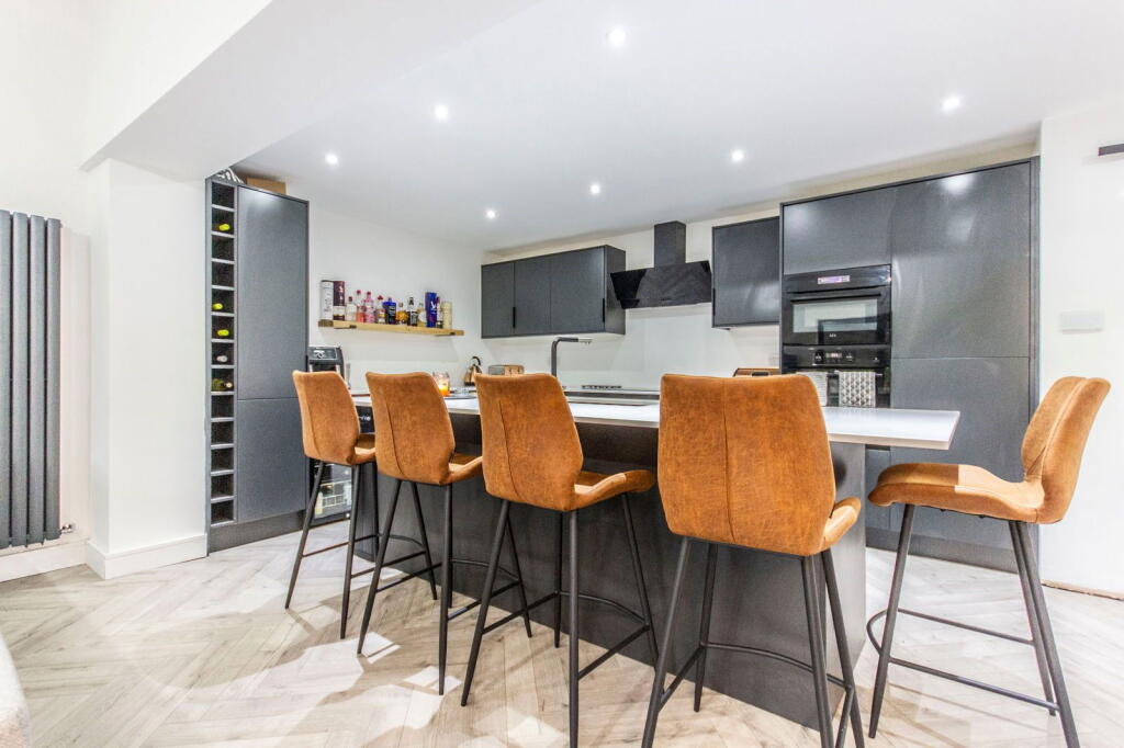 Additional image 2 of Court Oak Road, Birmingham, B32 2DX