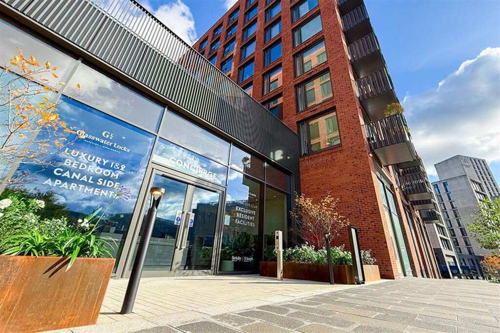 Additional image 11 of Belmont Wharf, Glasswater Locks, B4