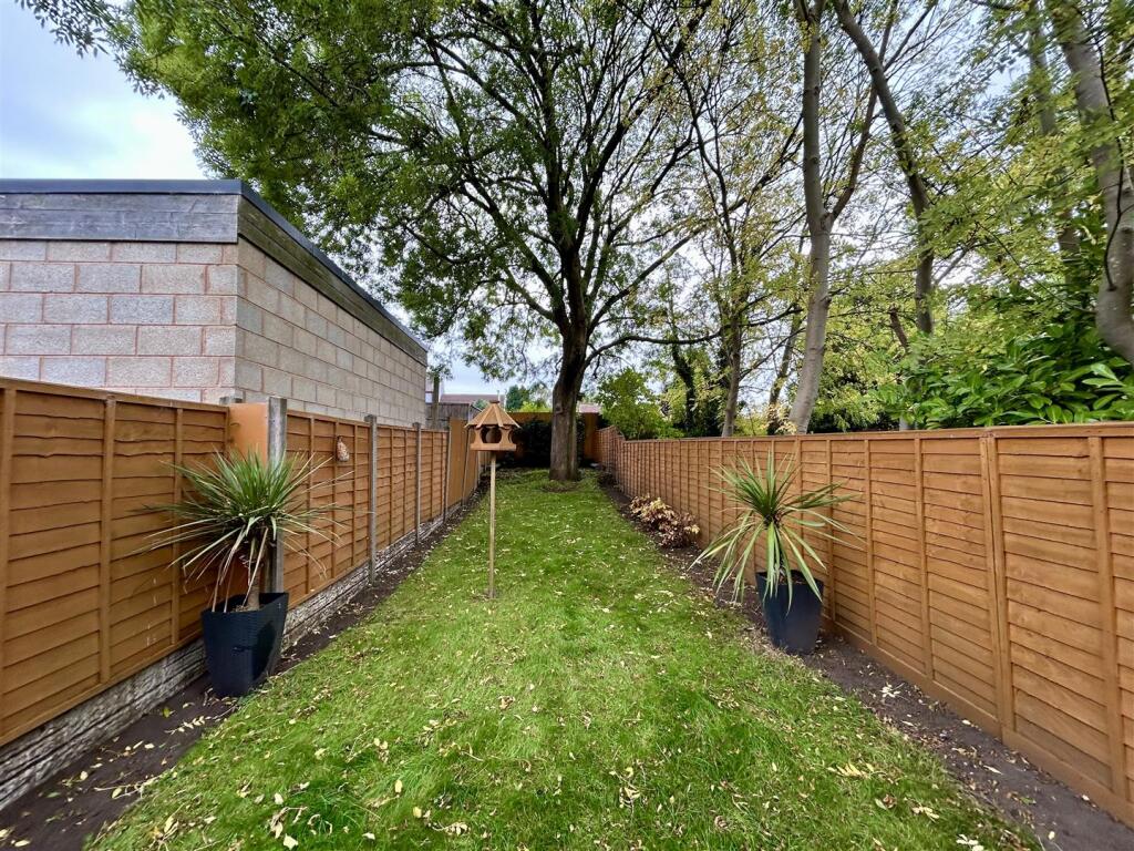 Additional image 18 of Crosswells Road, Oldbury