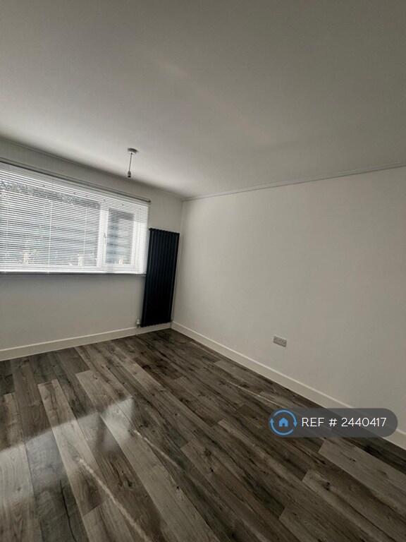 Additional image 6 of Grange Crescent, Halesowen, B63