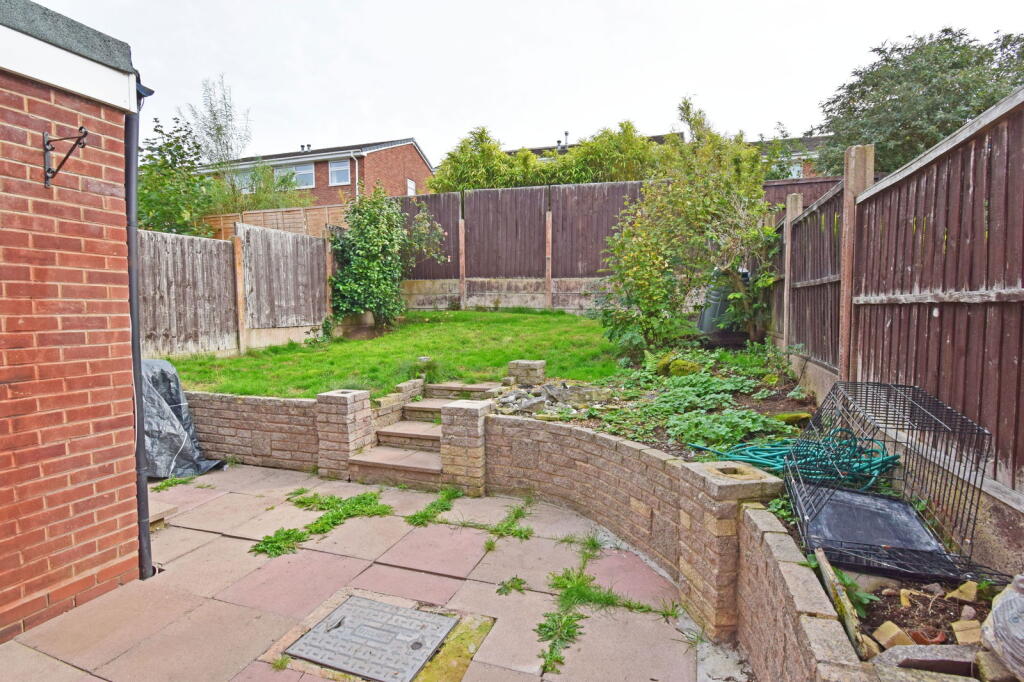 Additional image 2 of 8 Wrekin Drive, Bromsgrove, Worcestershire, B61 0TJ