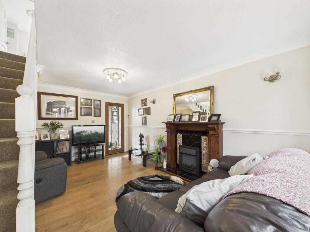 Additional image 3 of Mayfield Close, Catshill, B61