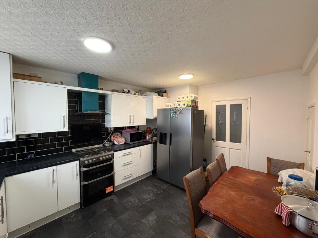 Additional image 10 of Holland Avenue, Oldbury, West Midlands, B68