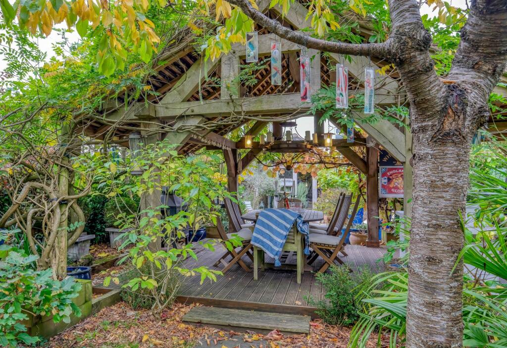 Additional image 24 of Birmingham Road, Marlbrook, B61