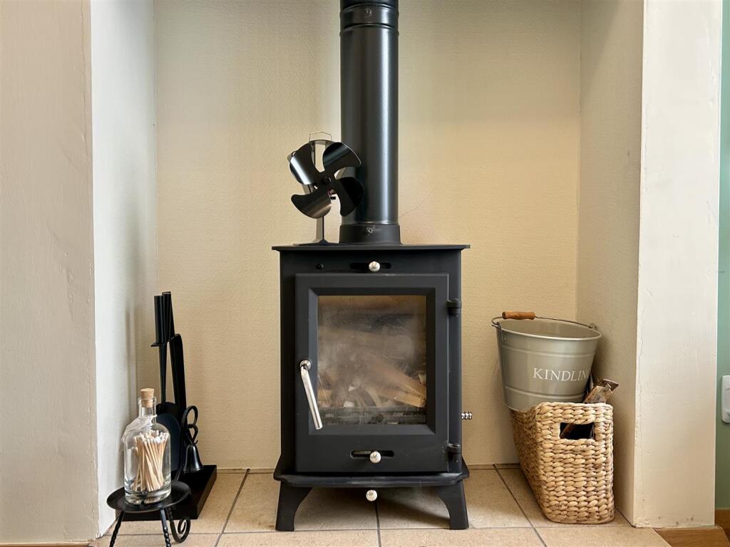 Additional image 5 of Witley Avenue, Halesowen