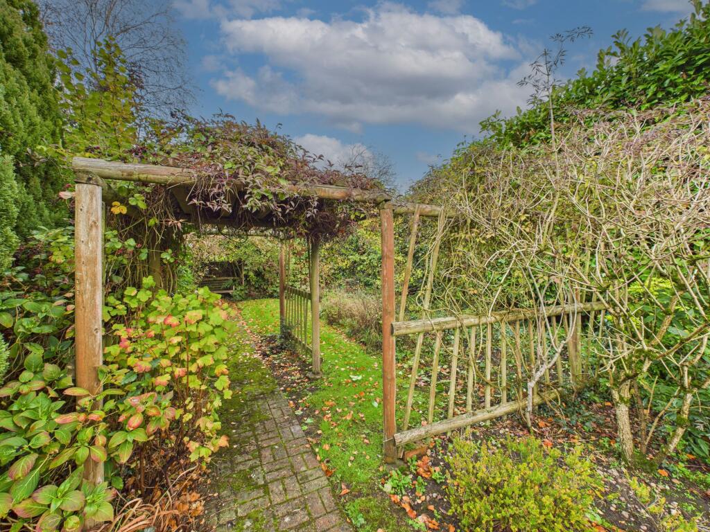 Additional image 17 of Barley Mow Lane, Catshill, B61