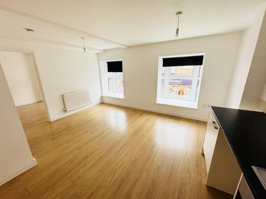 Additional image 4 of High Street, Bromsgrove, B61