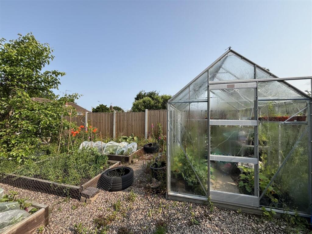 Additional image 31 of Fallowfield Road, Halesowen