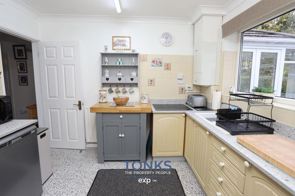 Additional image 9 of Apsley Close, Oldbury, B68 0QS