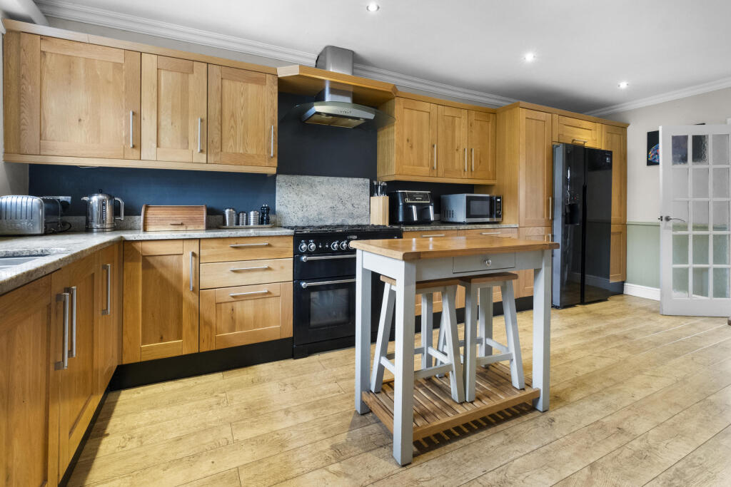 Additional image 11 of Yew Tree Lane, Fairfield, Bromsgrove B61 9LT