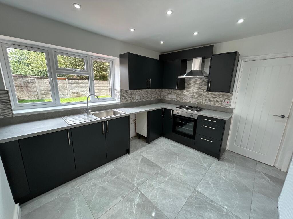 Additional image 3 of Round Hill Terrace, Halesowen