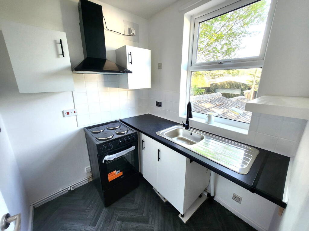 Additional image 3 of Overend Road, Halesowen, B63 2SA