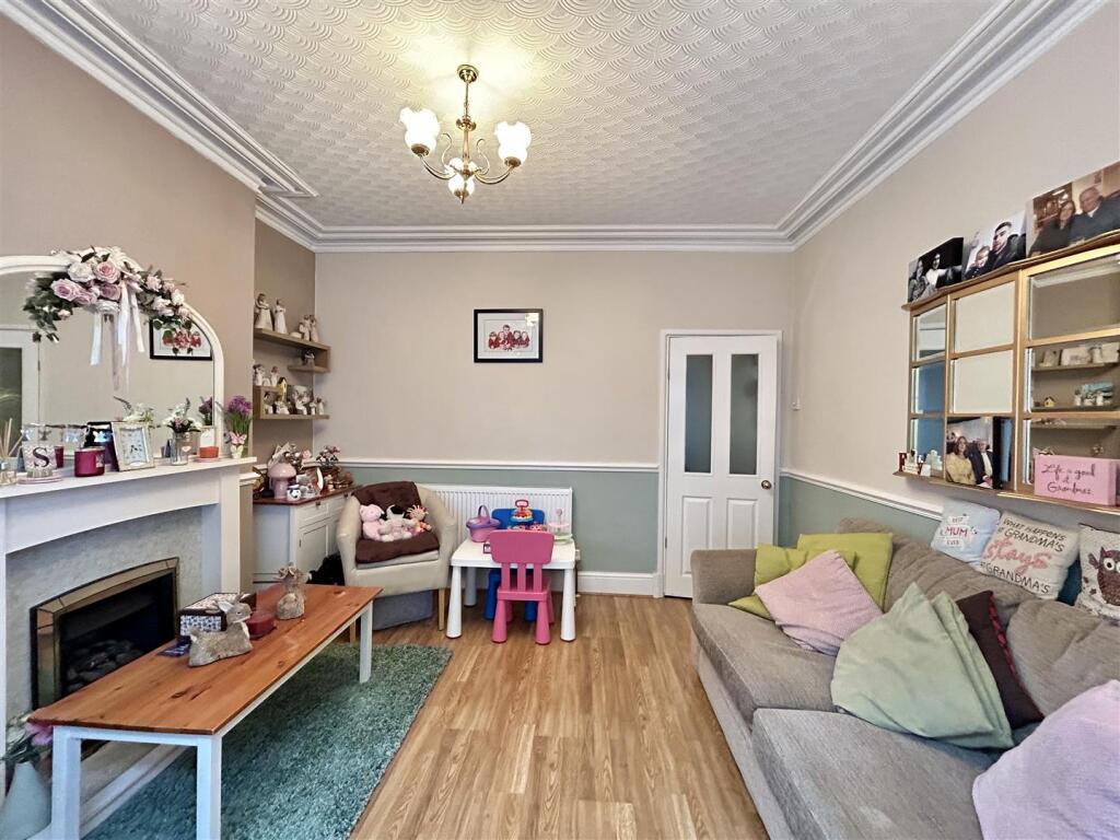 Additional image 3 of Crosswells Road, Oldbury