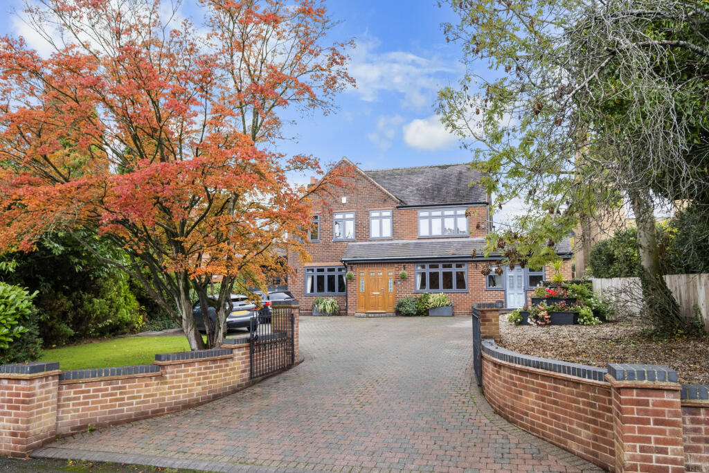 Property image for Yew Tree Lane, Fairfield, Bromsgrove B61 9LT