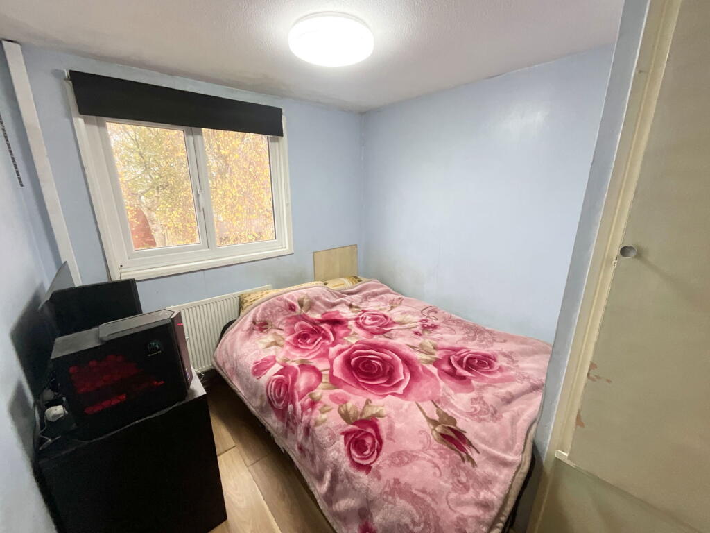 Additional image 11 of OLDBURY, Staulton Green