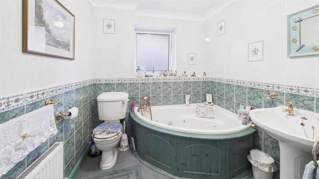 Additional image 21 of Radbourne Drive, Halesowen