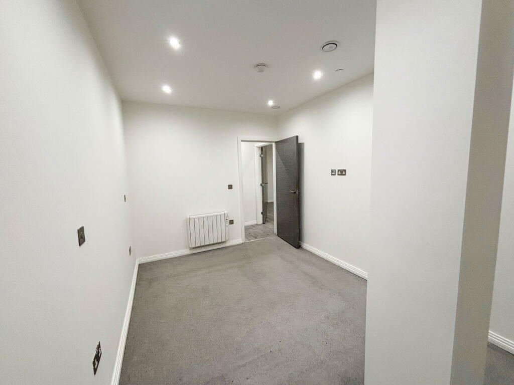 Additional image 6 of 103 Knights House, The Parade , Sutton Coldfield, B72 1QB