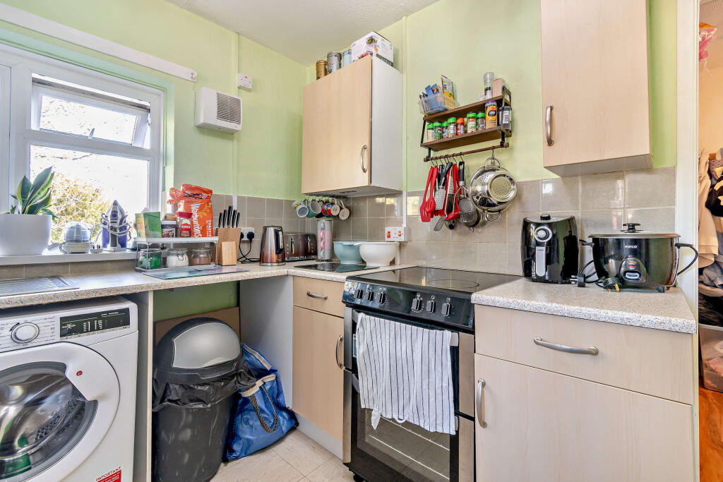 Additional image 4 of Chestnut Avenue, Tamworth, B79