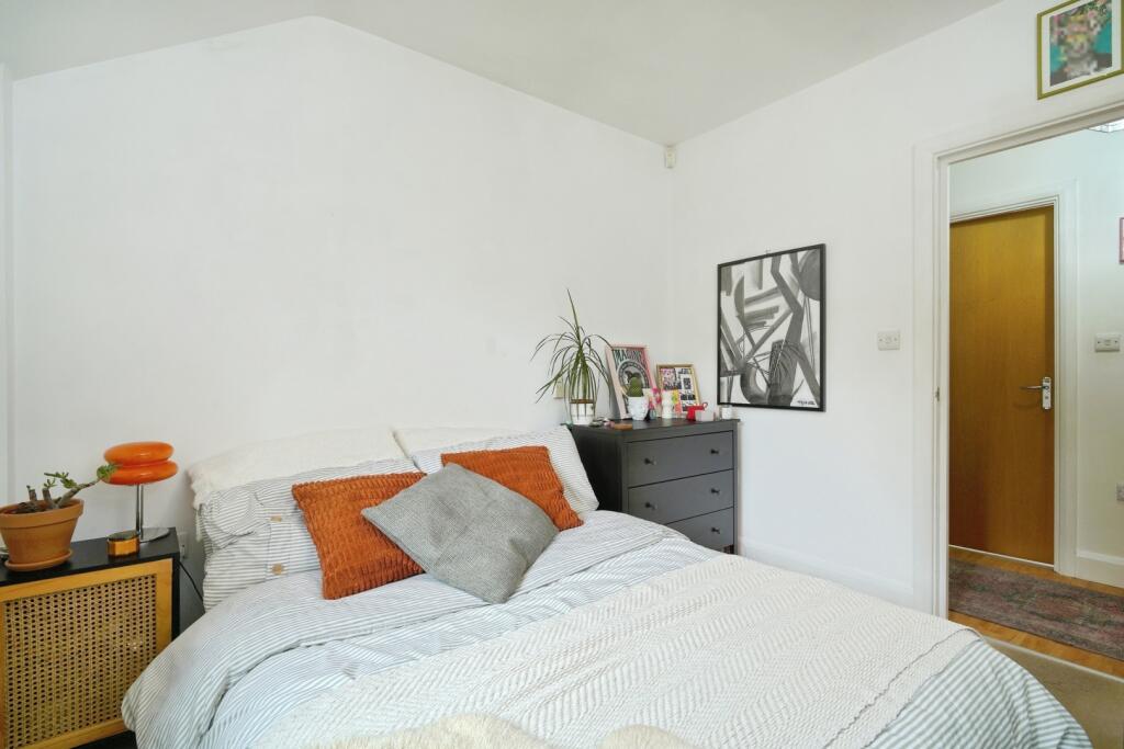 Additional image 14 of 42 Old Hall Gardens, Monkspath, Solihull, West Midlands