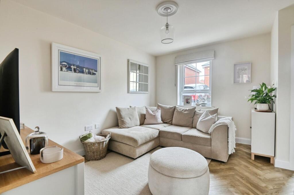 Additional image 3 of Harville Close, Tamworth