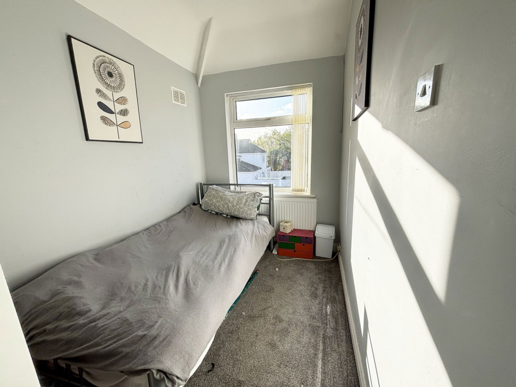 Additional image 10 of Acheson Road, Shirley