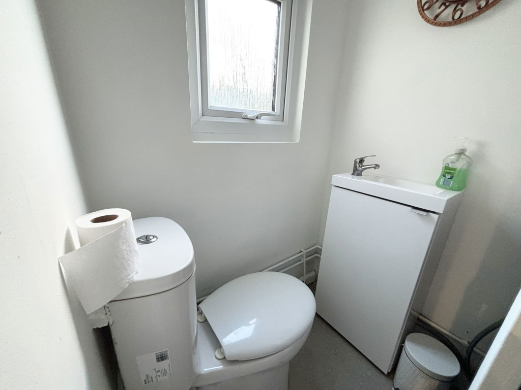 Additional image 5 of Acheson Road, Shirley