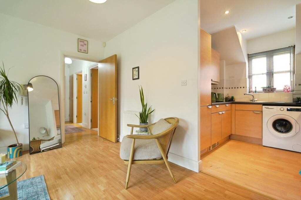 Additional image 22 of 42 Old Hall Gardens, Monkspath, Solihull, West Midlands