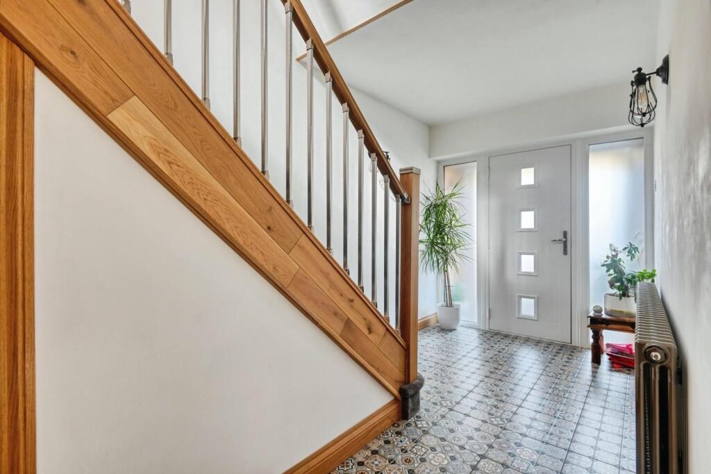 Additional image 2 of Stephenson Close, Glascote, Tamworth