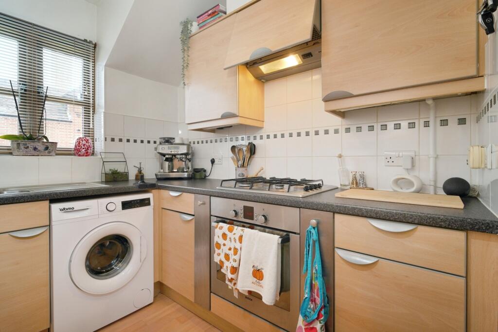 Additional image 10 of 42 Old Hall Gardens, Monkspath, Solihull, West Midlands