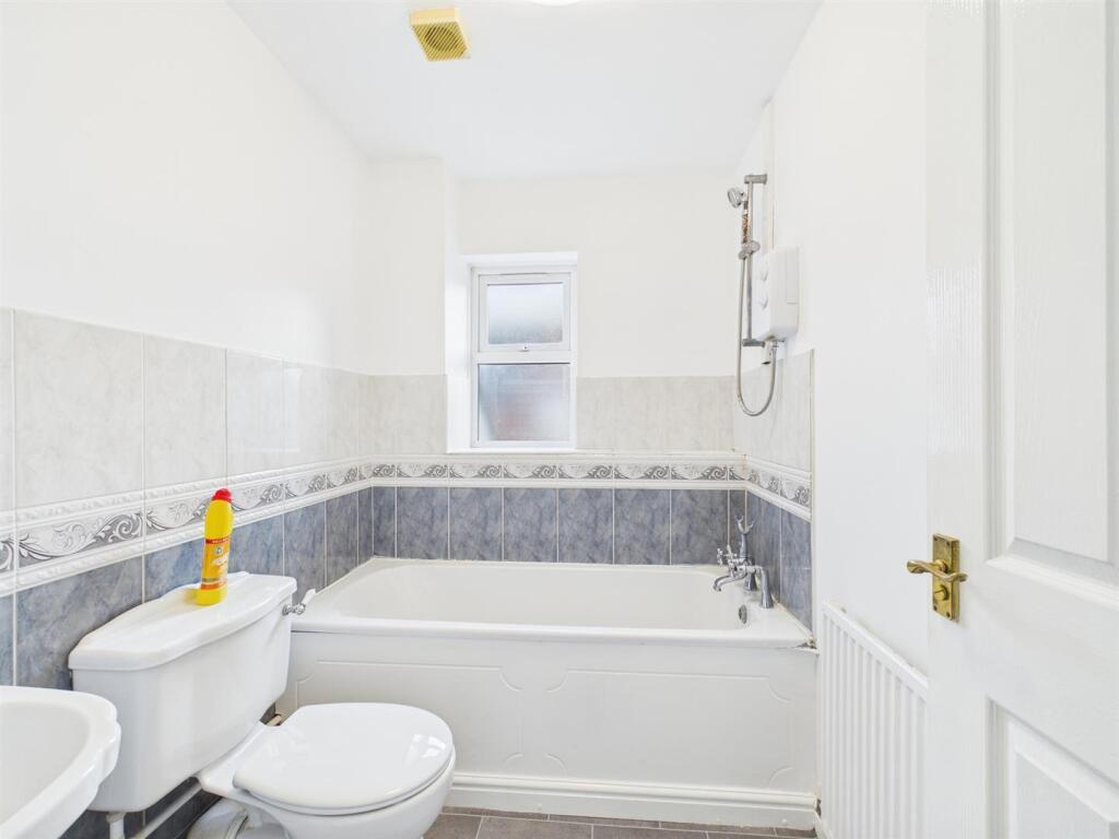 Additional image 6 of Calcutt Way, Shirley