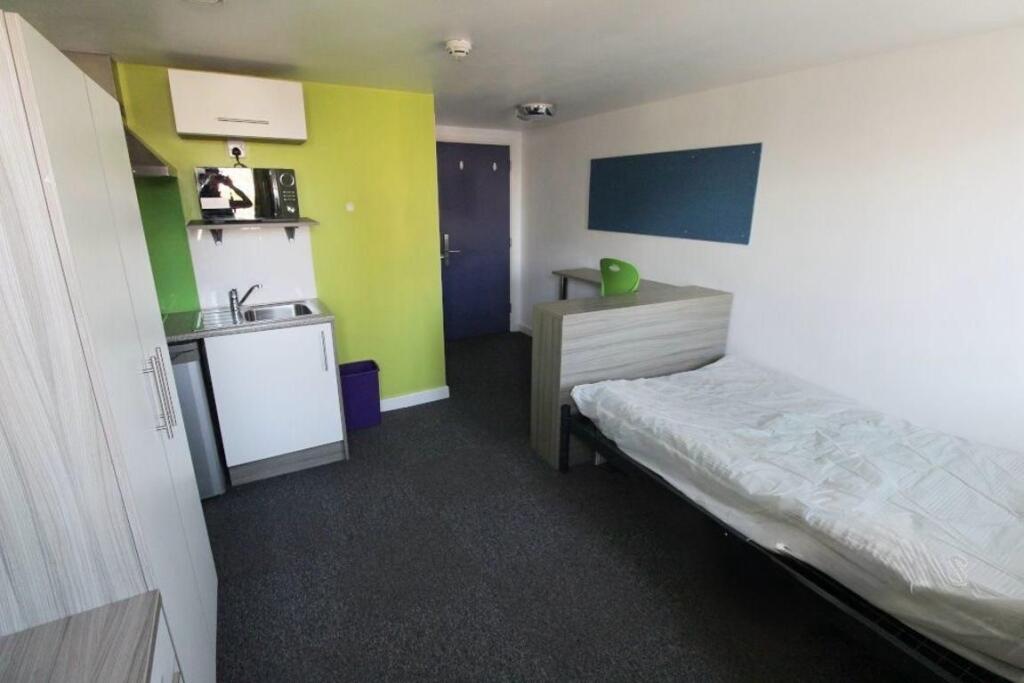 房产图片 5 - 伯明翰西米德兰兹阿伦姆洛克桥路Cardinal大厦9套公寓