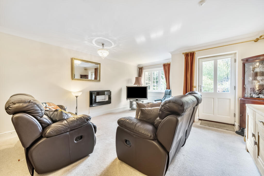 Additional image 3 of Warwick Road, Solihull, West Midlands, B91