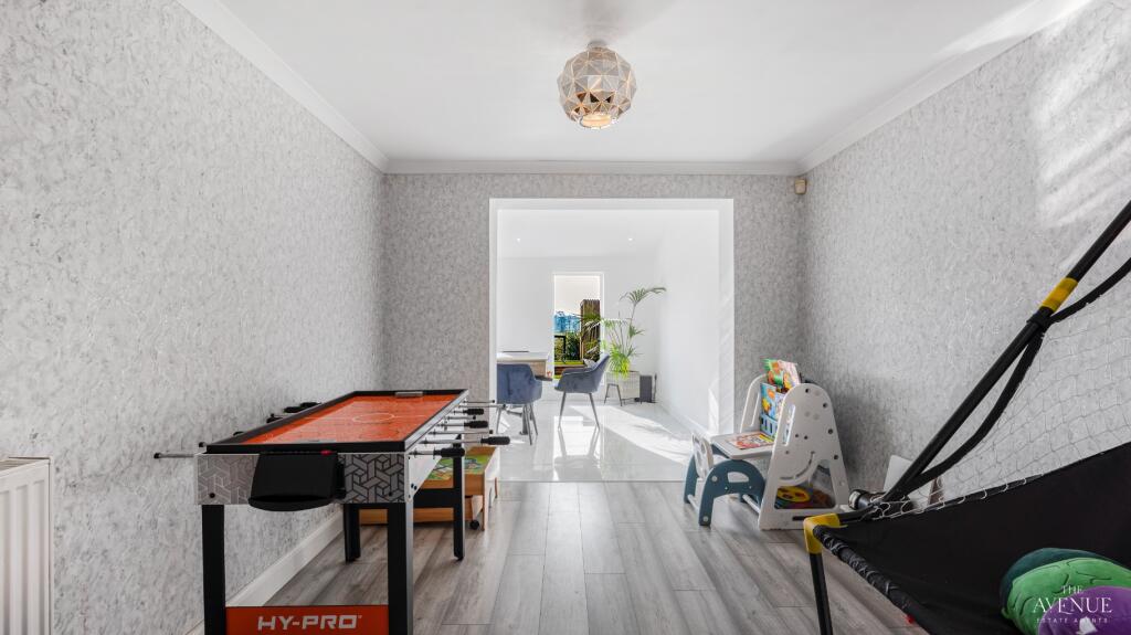 Additional image 25 of 28 Gainsborough Drive, Tamworth