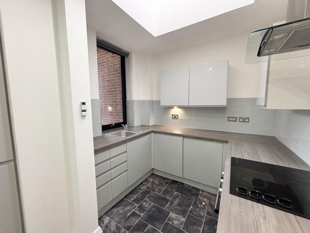 Additional image 4 of 103 Knights House, The Parade , Sutton Coldfield, B72 1QB