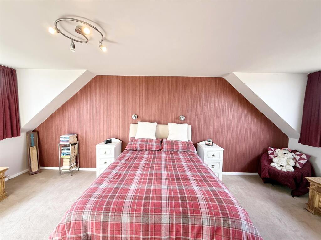 Additional image 30 of Thornhill Park, Streetly