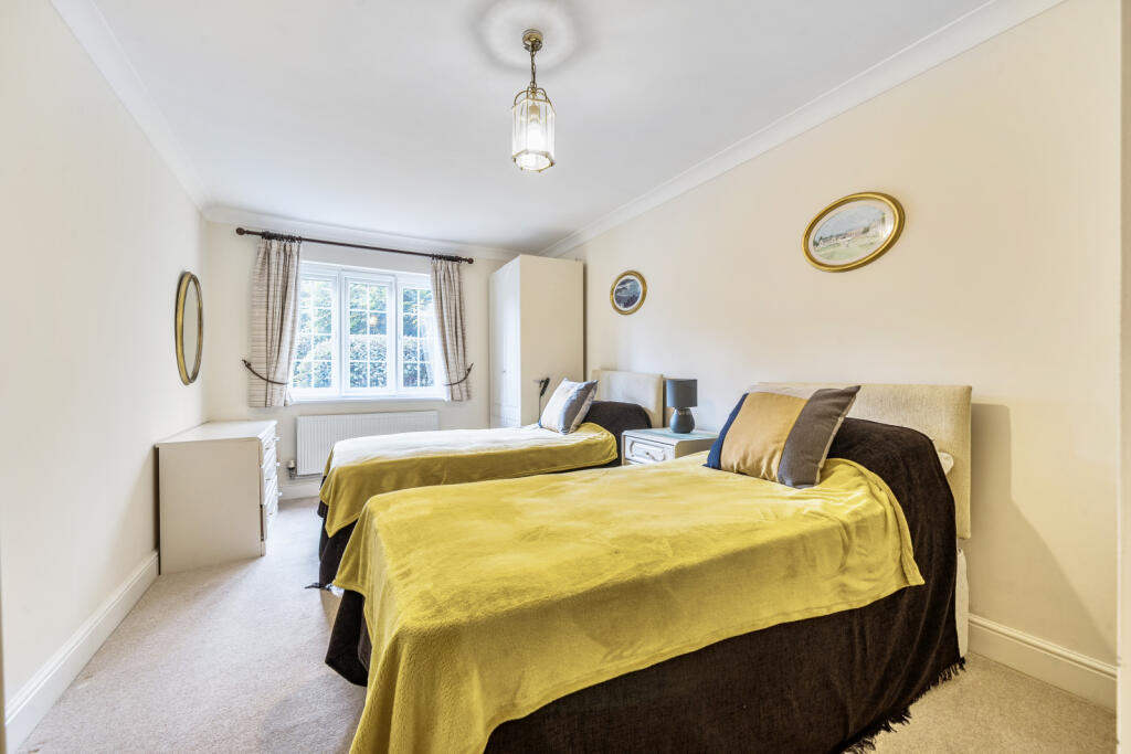 Additional image 7 of Warwick Road, Solihull, West Midlands, B91