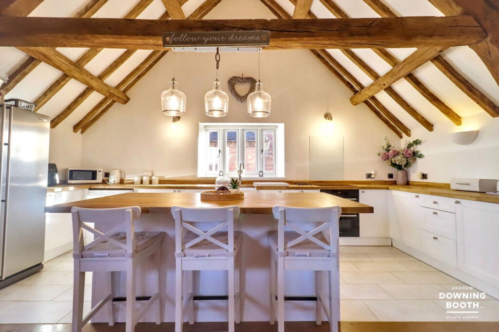 Additional image 11 of Wishbone Barn, Main Road, Haunton, B79 9HN - Beautifully Presented Barn Conversion