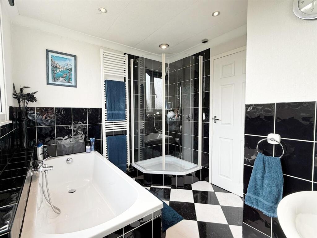 Additional image 24 of Thornhill Park, Streetly