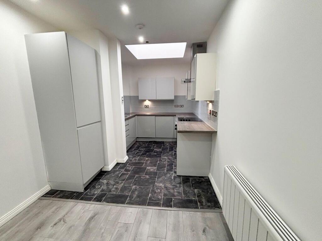 Additional image 9 of 103 Knights House, The Parade , Sutton Coldfield, B72 1QB