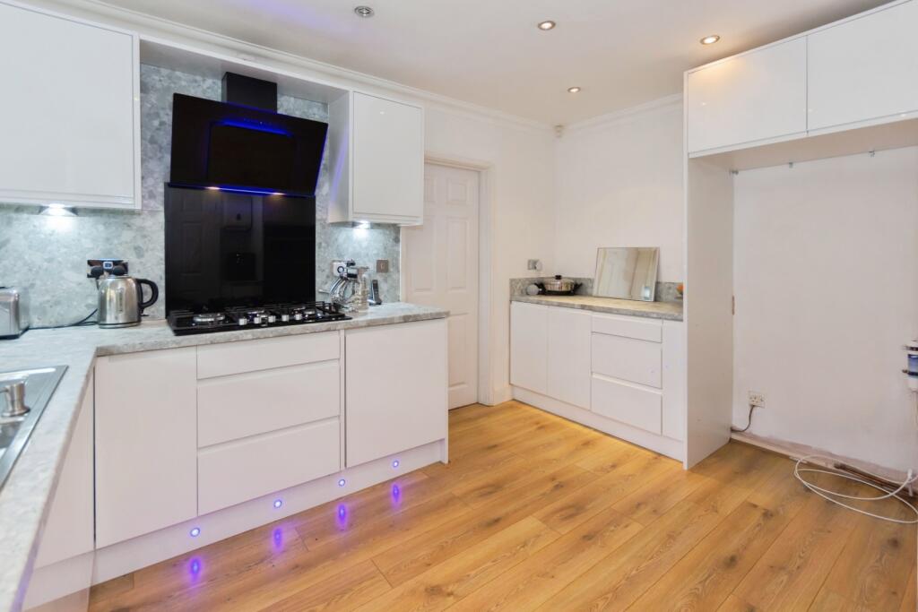 Additional image 8 of Emscote Green, Solihull, West Midlands, B91