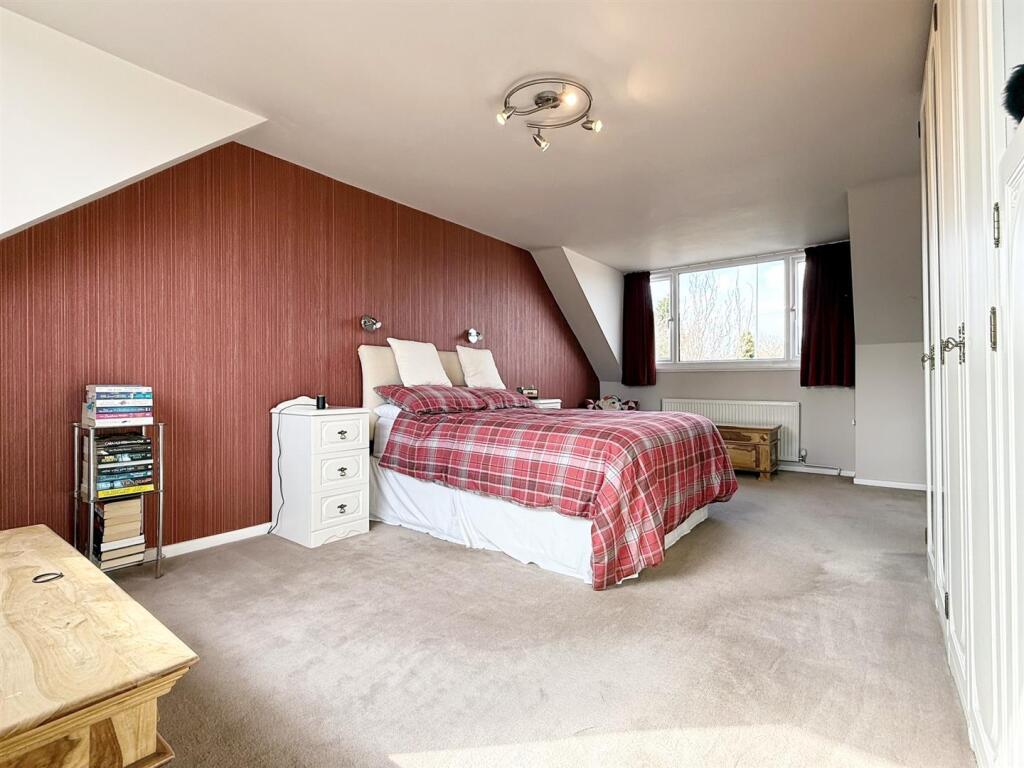 Additional image 29 of Thornhill Park, Streetly