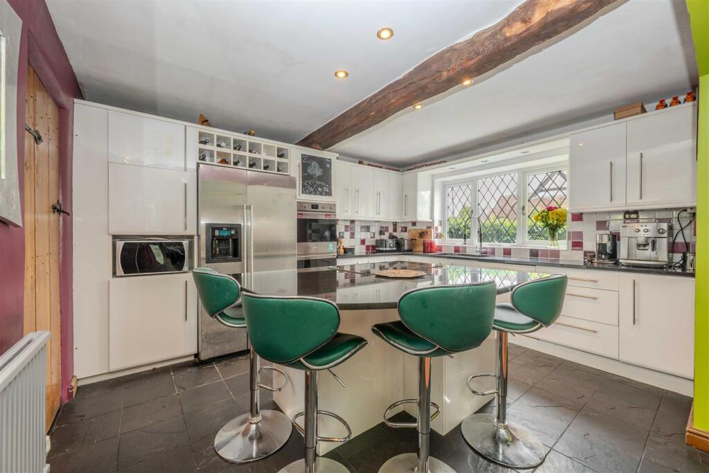 Additional image 5 of Chapel Lane, Aston Cantlow