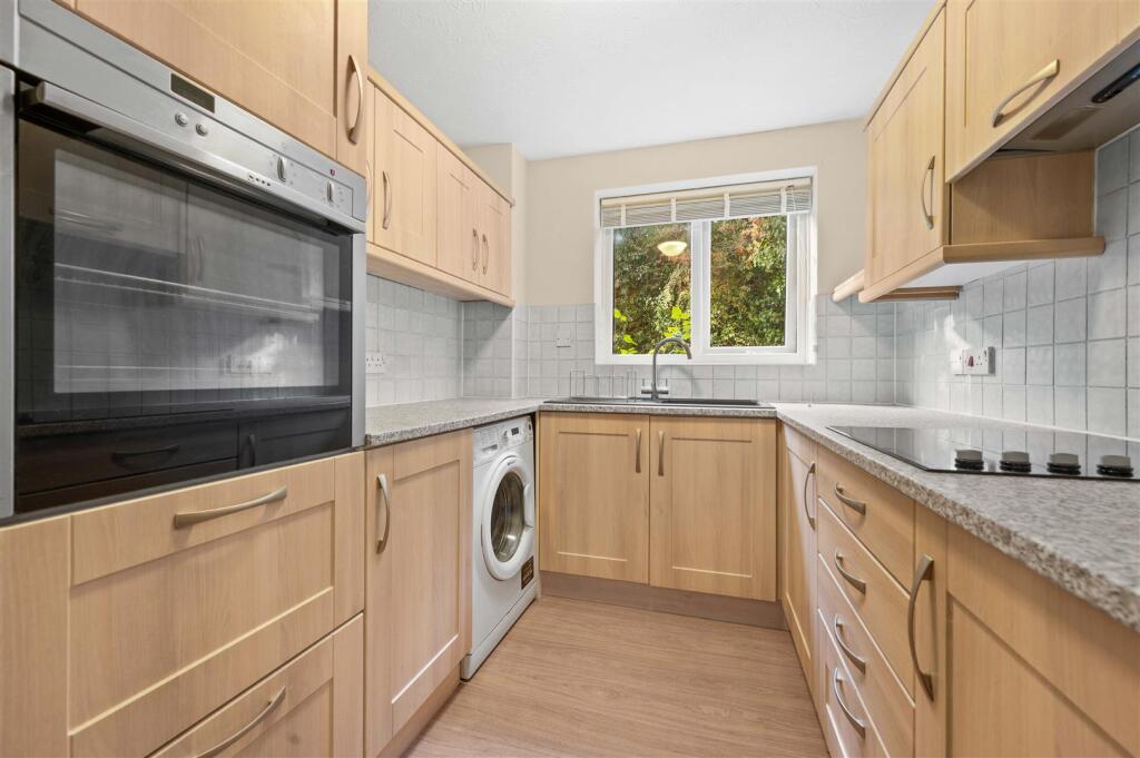 Additional image 4 of Chestnut Walk., Henley-In-Arden