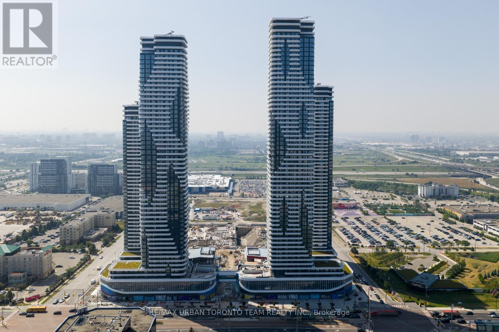 Property image for 606 - 8 INTERCHANGE WAY|Vaughan (Vaughan Corporate Centre), Ontario L4K5Z7