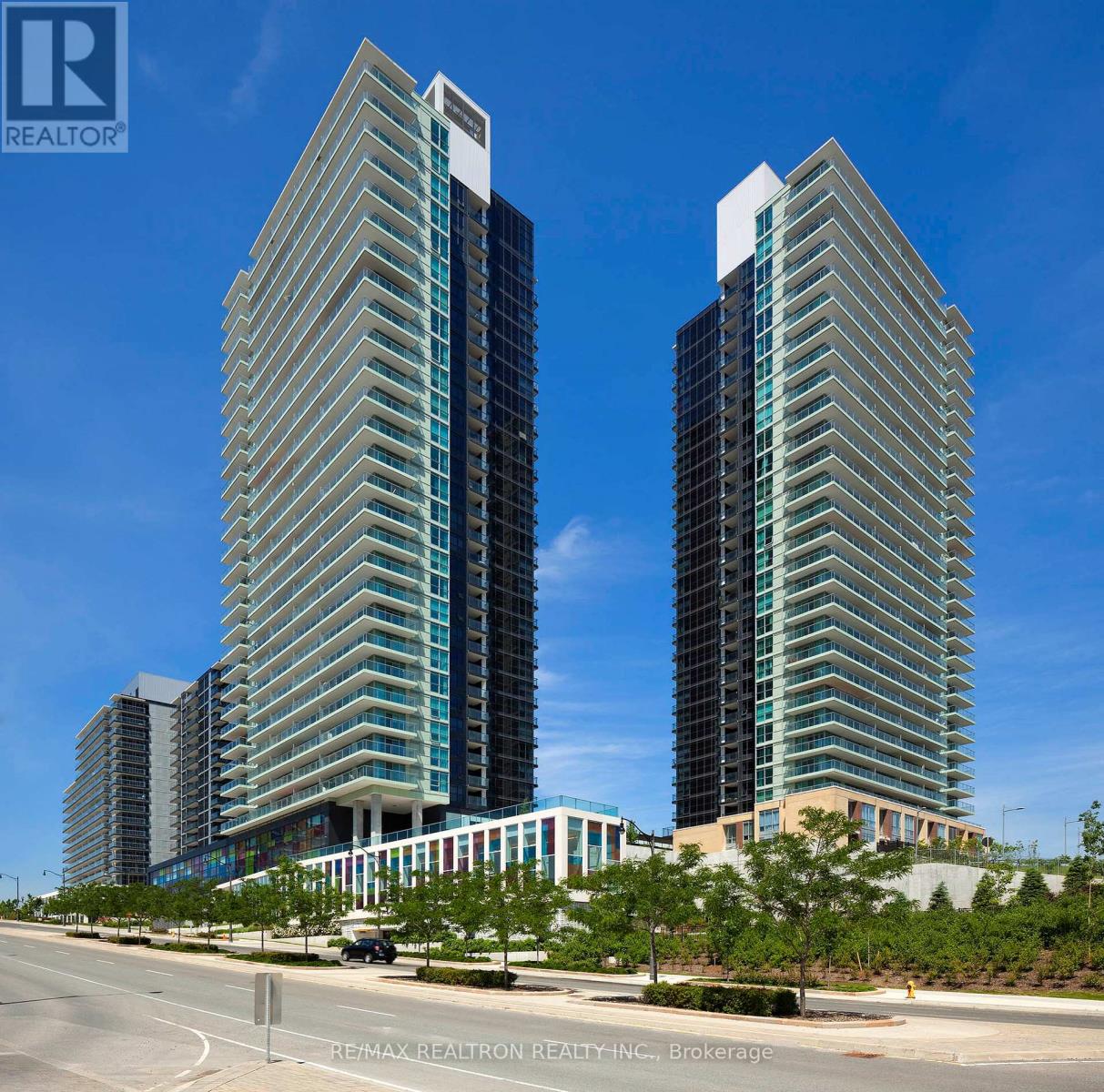 2910 - 29 SINGER COURT|Toronto (Bayview Village), Ontario M2K0B3