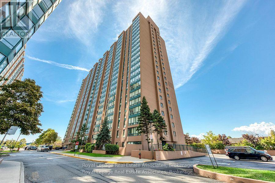 Property image for 901 - 155 HILLCREST AVENUE|Mississauga (Cooksville), Ontario L5B3Z2