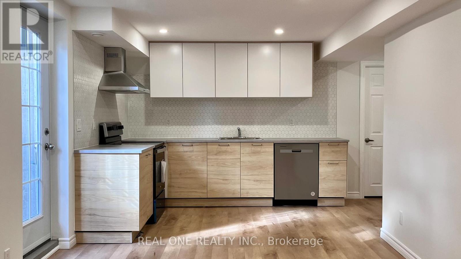 Property image for LOWER - 1200 GREENWOOD CRESCENT|Oakville (CV Clearview), Ontario L6J6W5