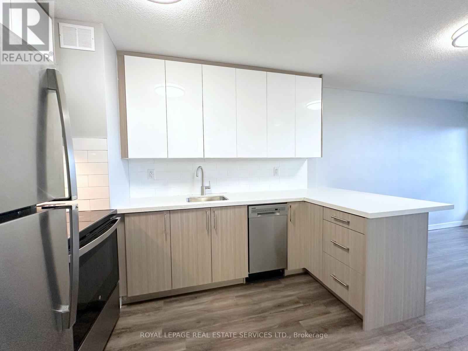 Property image for 2308 - 275 MAIN STREET|Toronto (East End-Danforth), Ontario M4C4X4