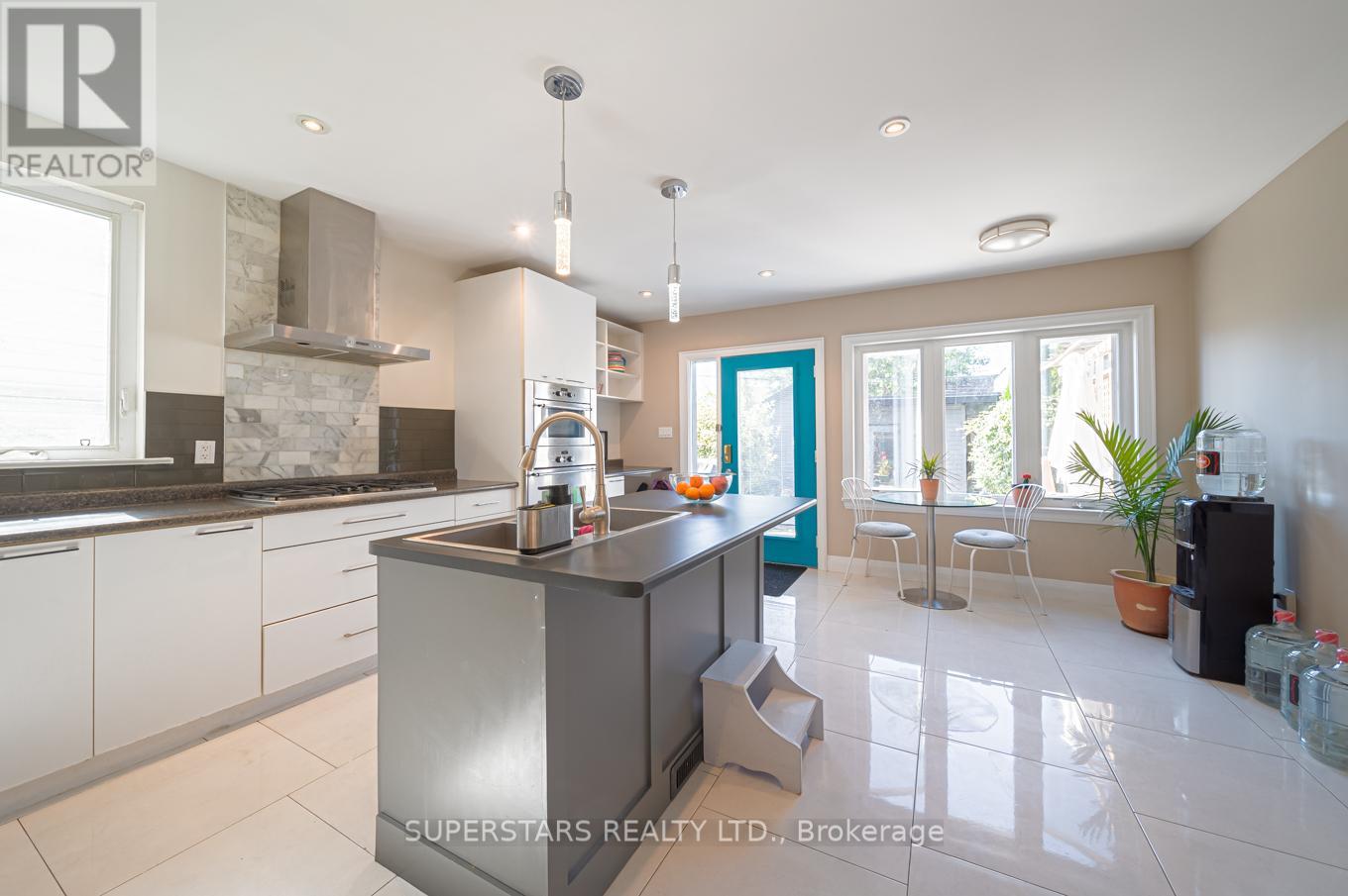 Property image for 258 WESTON ROAD|Toronto (Junction Area), Ontario M6N3P5